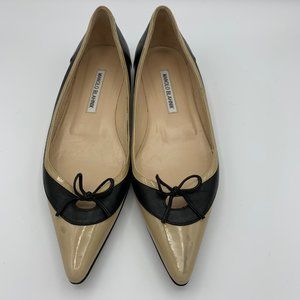 Manolo Blahnik Black/Tan Patent Pointed Bow Flat